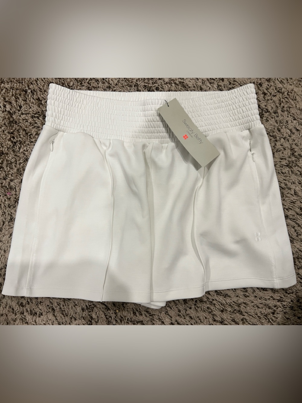 Sweaty Betty Sand Wash CloudWeight Short in Lily White Size M